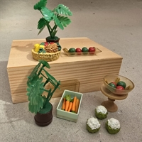 groenne-potteplanter-frugt-på-fad-blandede-groensager-miniature-dukkehusting